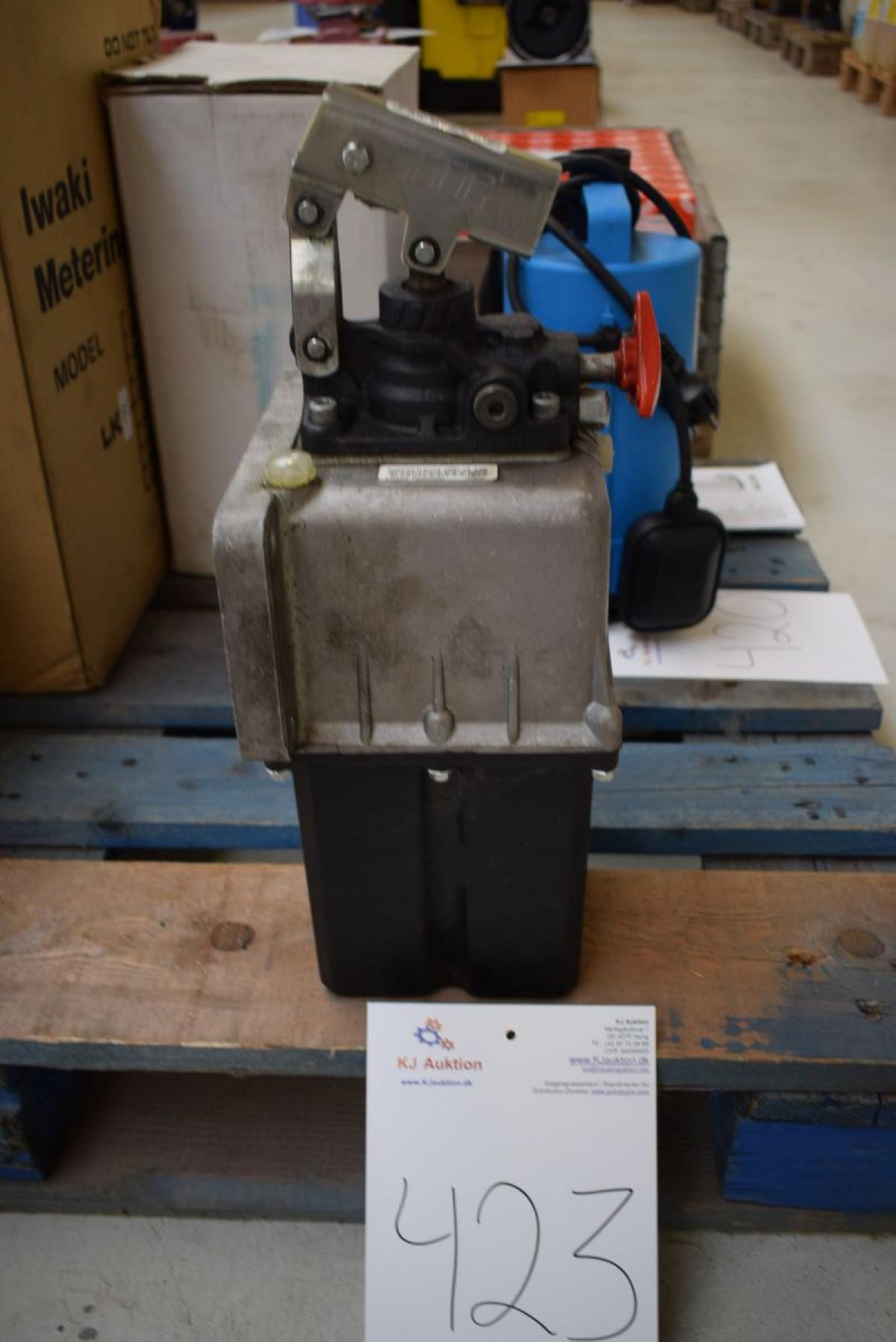 Hydraulikpumpe, manuelle - KJ Auktion - Maschinen-Auktionen