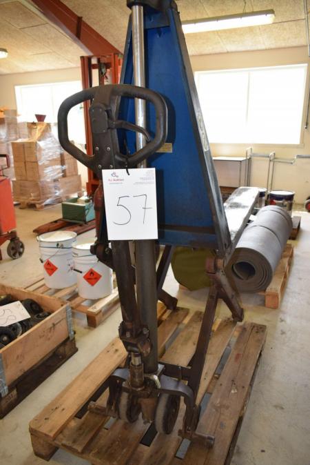 Low lifter, can lift 75 cm, 1 T