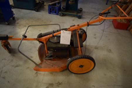 Lawn mower on slopes m as OTOR