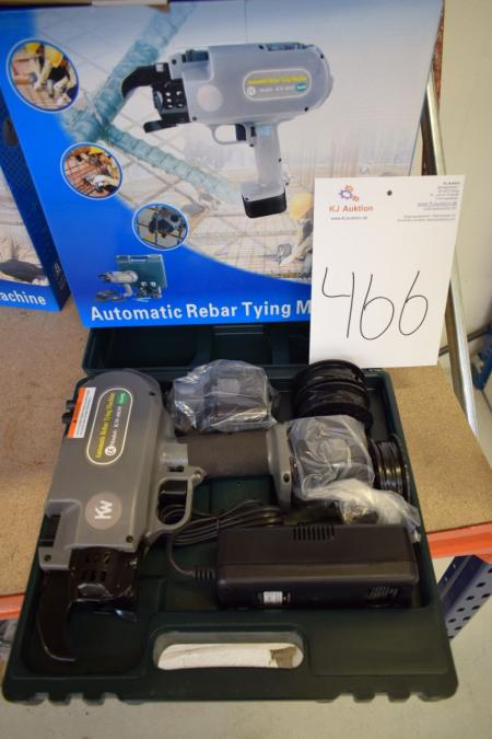 1 piece. binding machine in the trunk, AKKW incl. 2 batteries and charger