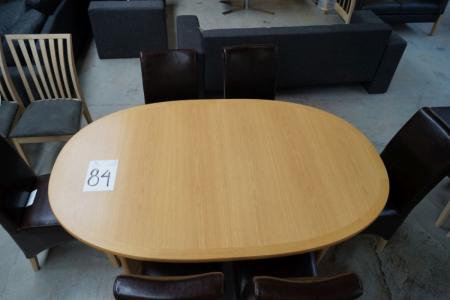 Ovalt spisebord, eg finér, L 180 x B 115 cm + 6 stk. stole, brun læder, høj ryg