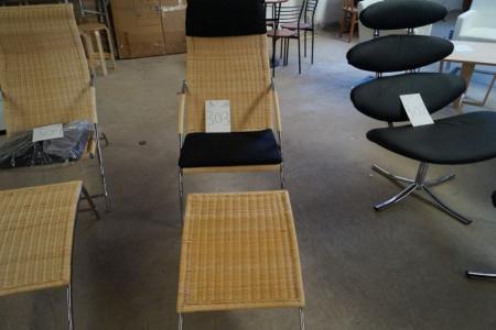 Baskets sit  chair w. Stool and pillows