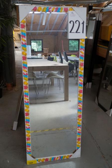 Mirror. L 137 x B 52 cm
