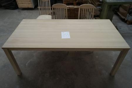 Spisebord, eg L 200 x 100 cm + 3 stk. stole, eg med velour stof