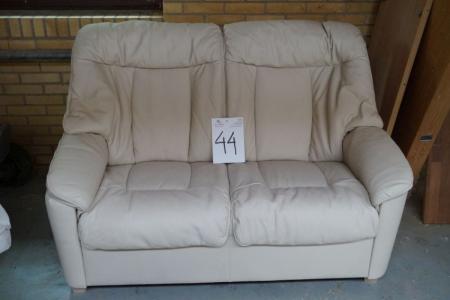 2 Pers. Sofa, off-white Leder, hohe Rücken