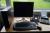 PC Lenovo, skærm DELL, tastatur Logitech, tlf. og regnemaskine