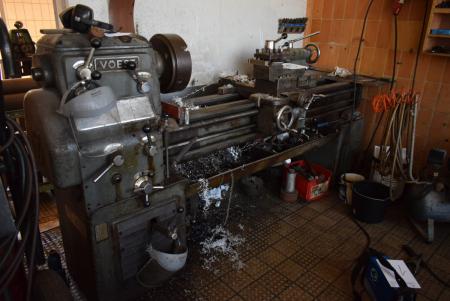 Lathe approximately 2000 mm bore 45 mm