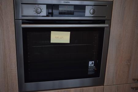 AEG oven with pyrolysis model BP5304001M. Retail sales 11890 kr.