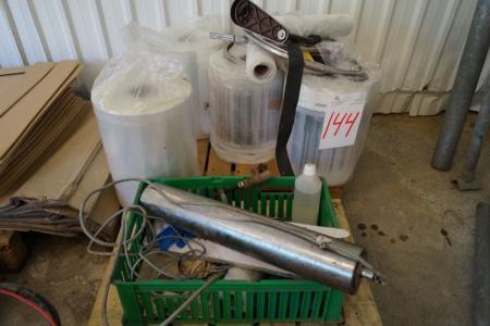 2 rolls of cellophane á 450 m, and 2 rolls of unknown size with cellophane tool + 3 rolls of plastic with approximately 400, various cardboard and 2. fire extinguisher