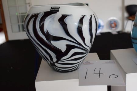 Vase Height: 25 cm