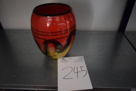 vase signeret højde: 27 cm