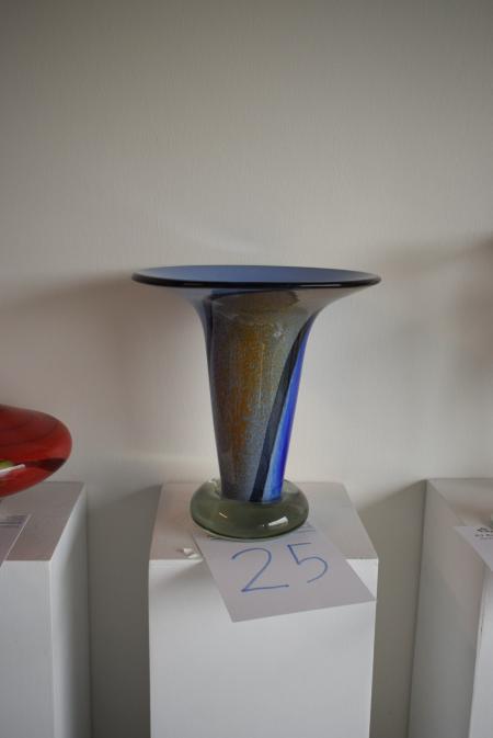 Vase højde: 30 cm 