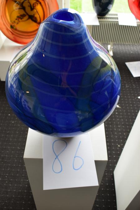 Vase højde: 37 cm
