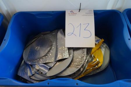 Box with various circular saw blades, ca. 30 pcs. of different sizes