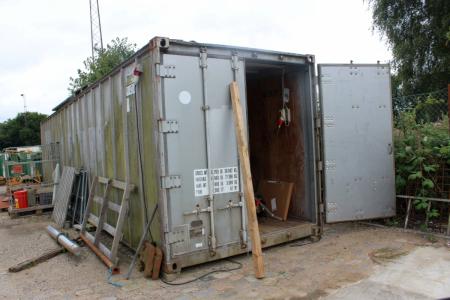 40 feet container equipped with electric installations, cantilever racking and steel shelf included. Containers are very nice and well maintained and completely close. (Must be picked up by appointment)