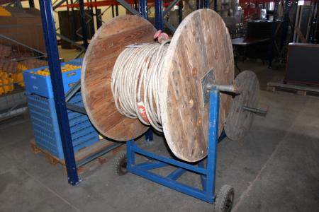 Stativ på hjul til transport af kabelruller + 2 stk kabelruller 380 v