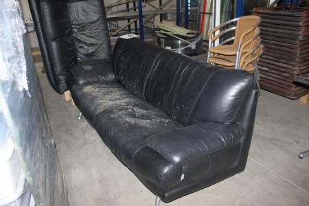 2 + 3 seater sofa, must be cleaned