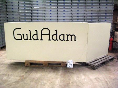 Butiksdisk "Guld Adam" - bestående af 2 moduler: 1 modul L 238 x H 112 x D 20 cm & 1 moduler L 130 x H 112 x D 20 cm. 
