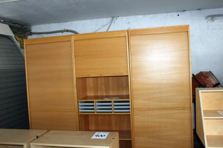 3 pcs tall cabinets with jalusilåger and keys