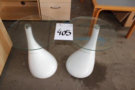 2 små borde med glasplade