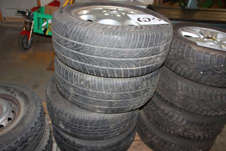 4 tires with alloy wheels, Mercedes 235/60 R16