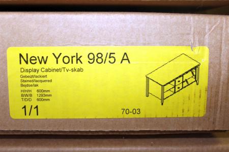 Palette mit TV-Tische in New York 98/5 A 9 Stk