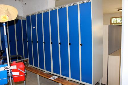 2 paragraph 4 room lockers with bench
