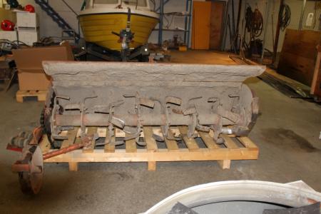 Cutter für Schlepperanbau Howard 540 180 cm Kette und Schild Defekt