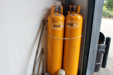 2 x 33 kg gas cylinders NEW