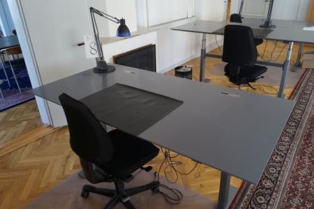 Zunahme / Abnahme Tisch, L 180 x B 90 cm, Tischleuchte, Schreibtischstuhl, Kunststoff-Gelände und Briefköpfe