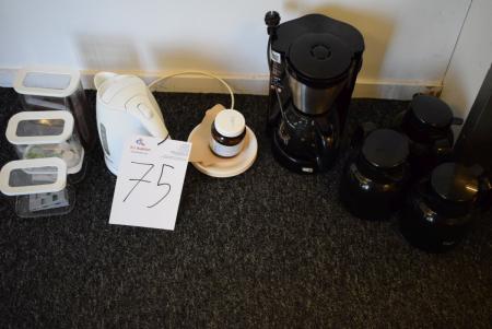 3 coffee pots, 1 coffee maker, kettle and various