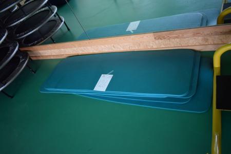 6 Yoga-Matten, 176cm lang 56 cm breit.