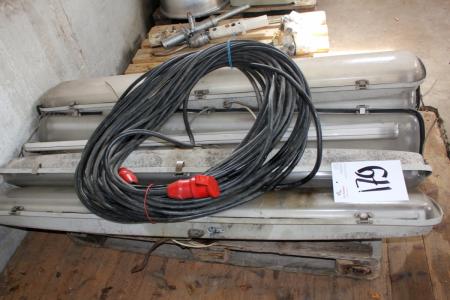 Pallet with 5 ceiling luminaires + cable to 380