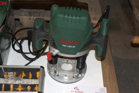 Bosch router POF 1200AE + 2 boxes of accessories