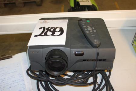 1 Projektor Sony VPL-S600 og et fremvisnings lærred