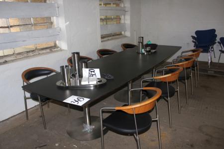 Mødebord med 8 Henrik Tengler stole. Bordstørrelse 3600 x 1100 mm 