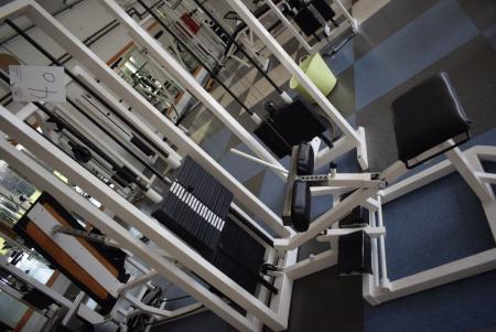 Add a training machine up to 90 kg, 200cm high, 150cm wide.