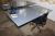 El hæve/sænke skrivebord 180 x 90 cm, bordlampe og stol