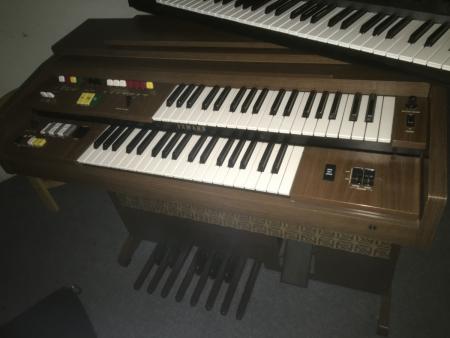 Elektronische Orgel, Yamaha Electone P55