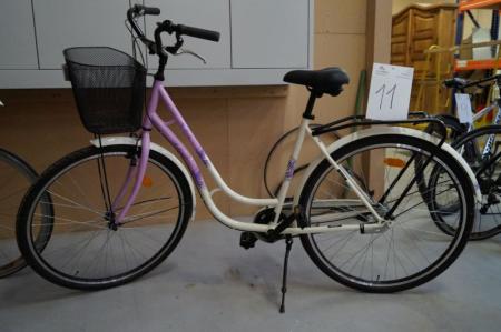 Lady Bicycle ,. Bellevue m. 3 speeds. New