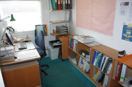 (2) Office work places: office desk, office chair + other items in room less fixed installations.
