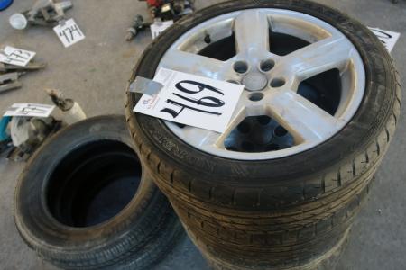 Dæk med fælge 225/45 R 17 5 cm mellem hullerne, passer til WV Golf eller Touran, 2 stk dæk Bridgestone 195/65R15 31H 