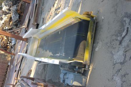 Industrial conveyor belt 400 cm long and 95cm wide