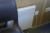 Skurvogn, 6x2,4m, frokoststue, toilet, vandvarmer, køleskab og radiatre, ok stand, lille hul i gulvet som på billede