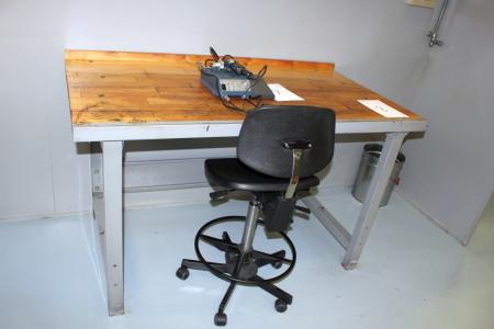 Worchbench 1500 x 790 mm with chair