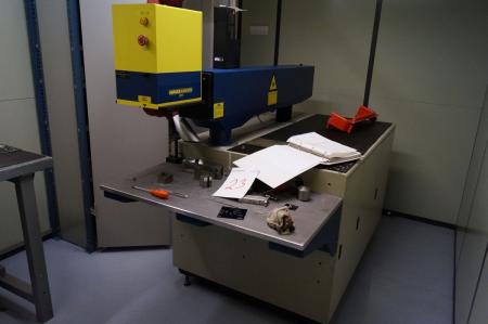 Lasergravierer Anlage haas Laser 6211 inclusiv Laserkühlung an der Decke und einem Stahlschrank