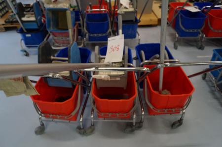 4 pcs cleaning carts.