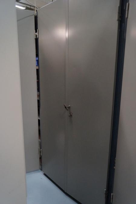 Steel cabinet width 100 cm height 210 cm depth 40 cm without content