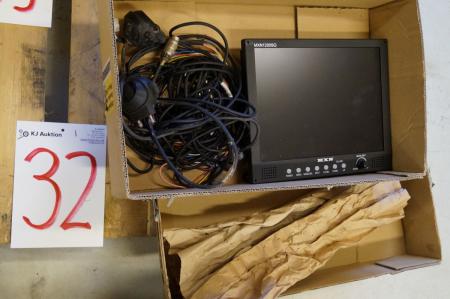 12 "monitor with four camera inputs. 