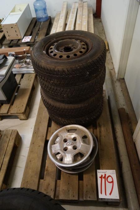 Winter tires with rims and capsules. 185/70 r14